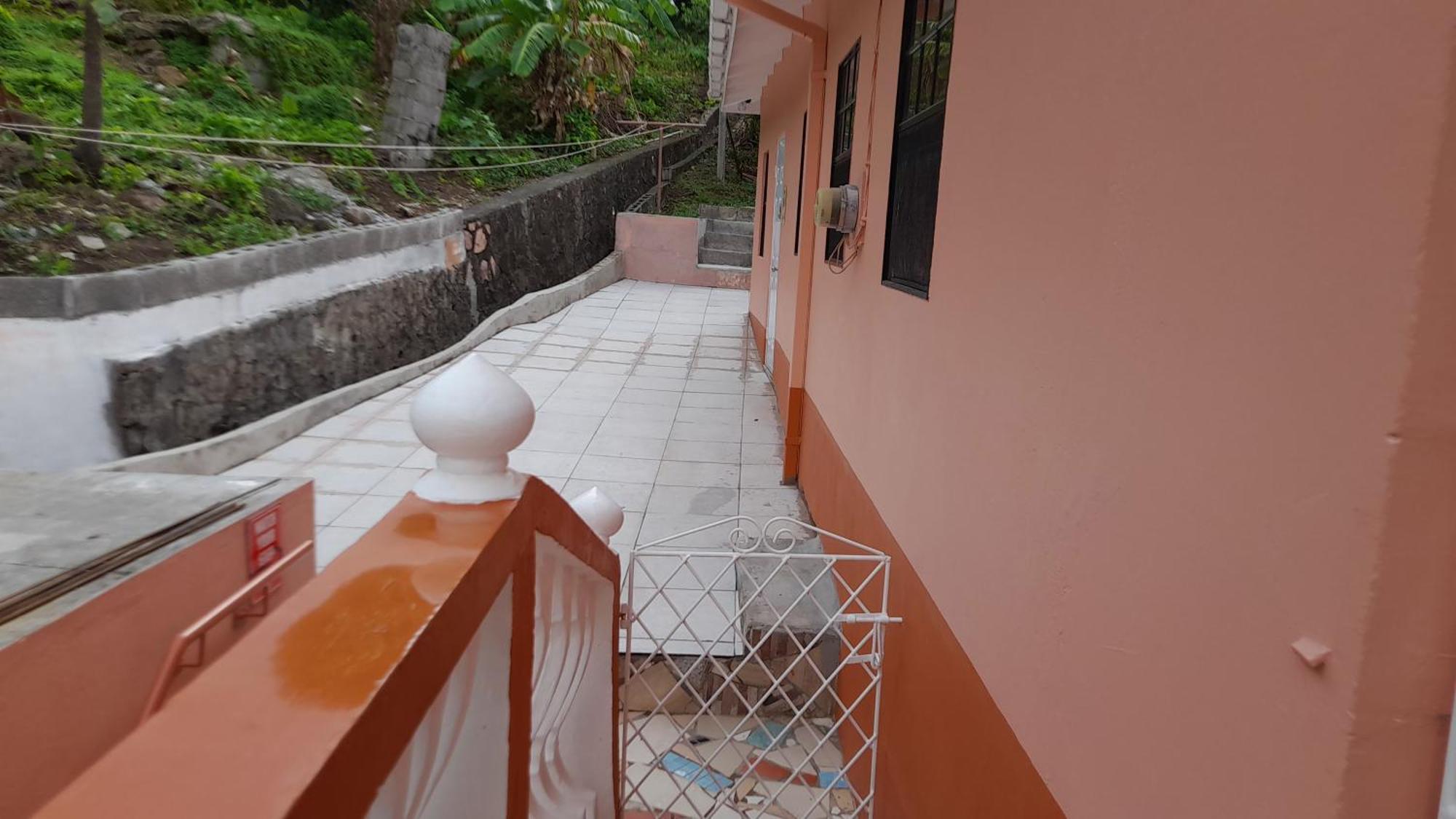 Angie'S Cove, Modern Get-Away Overlooking Castries Exterior foto