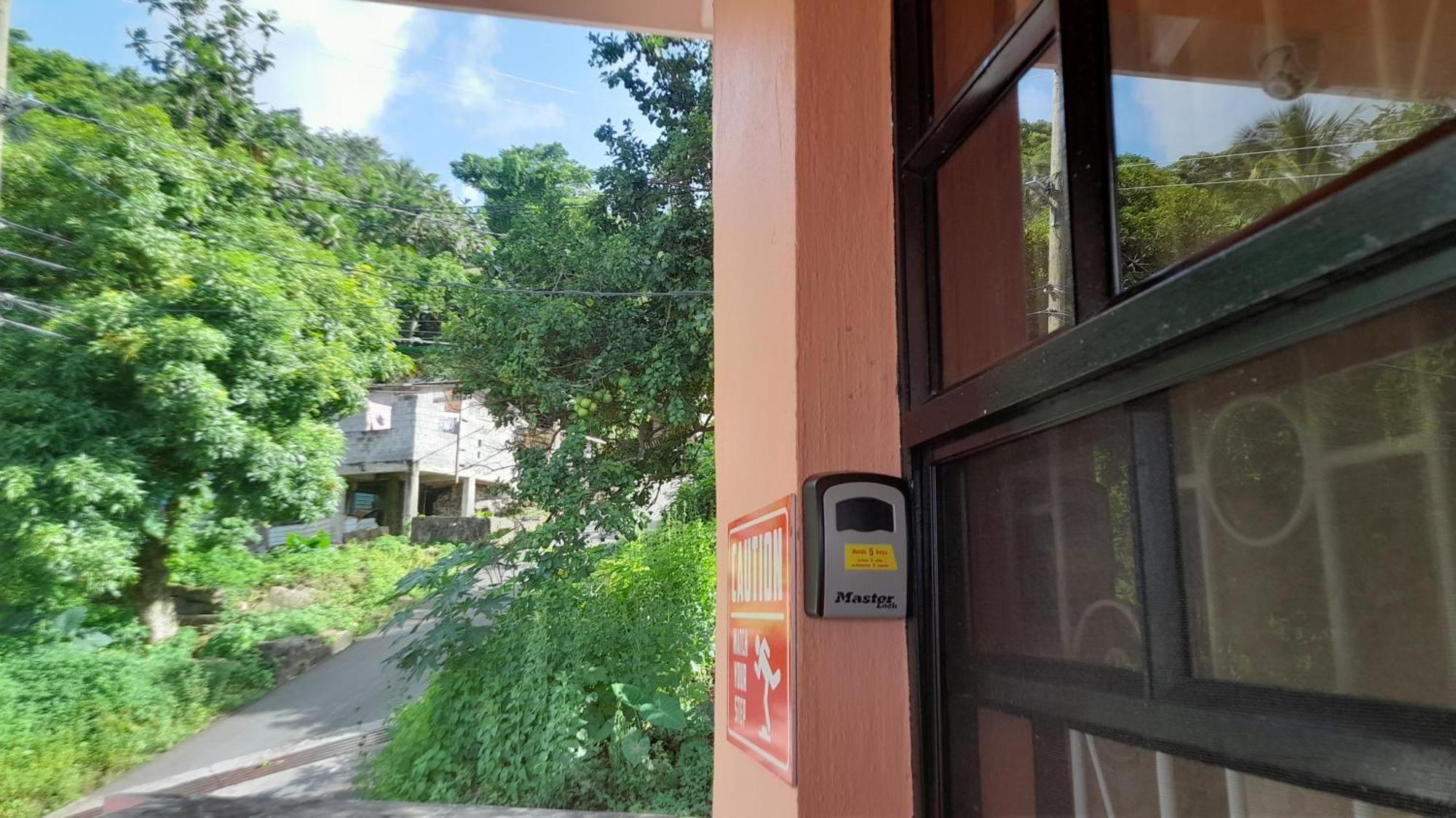 Angie'S Cove, Modern Get-Away Overlooking Castries Exterior foto
